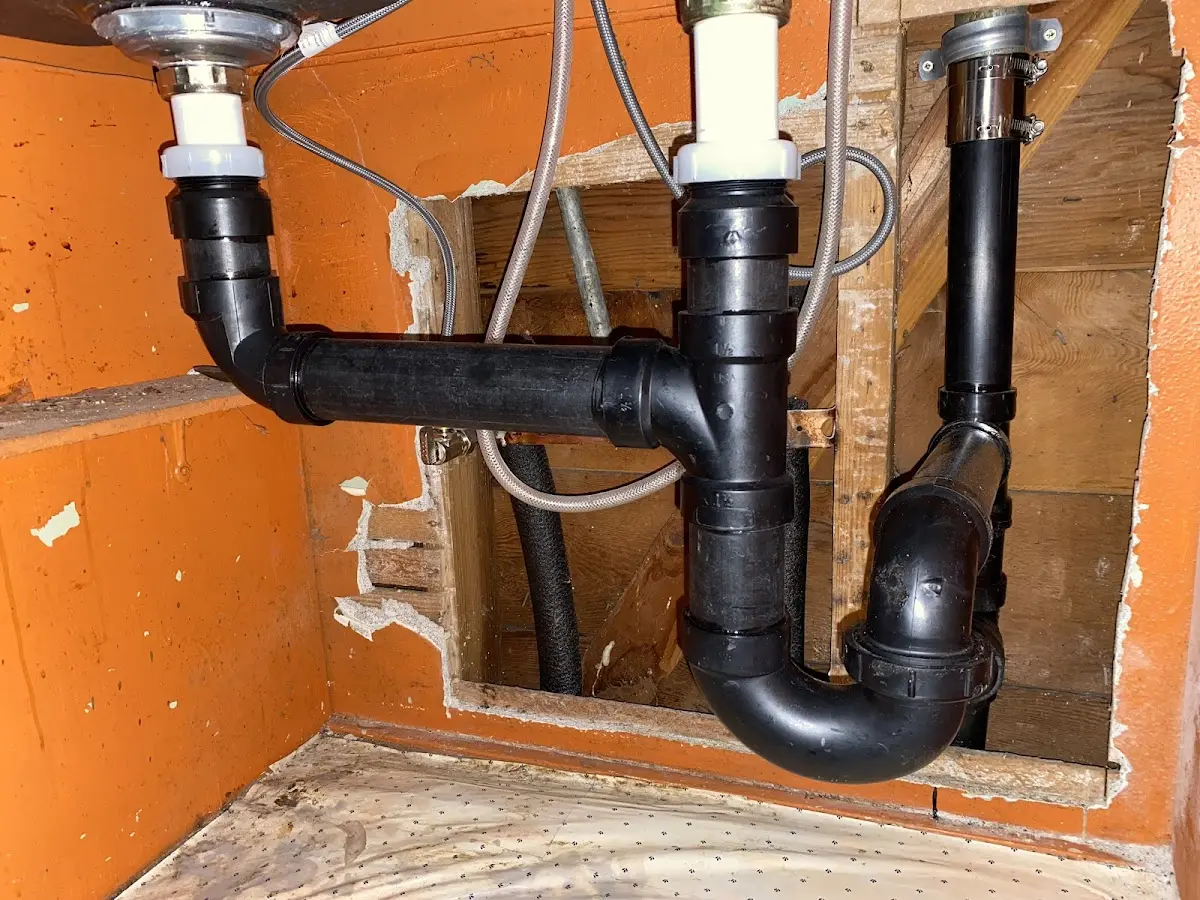 Professional Pipe Bursting equipment and tools on the job in Iona
